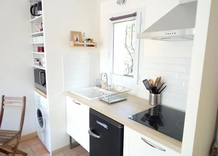 Les Bains Maisonette Avec Terasse De 30 M2 Et Parking Privé Appartement